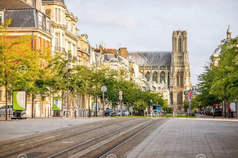 street-view-cathedral-reims-city-france-famous-champagne-ardenne